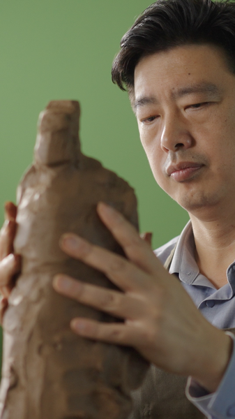 中国本土の粘土彫刻「Clay Figure Zhang」とは？12工程が生む表情の力 video poster