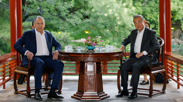 中国・ロシア外相が北京で会談　戦略的協力を強化へ【国際ニュース】