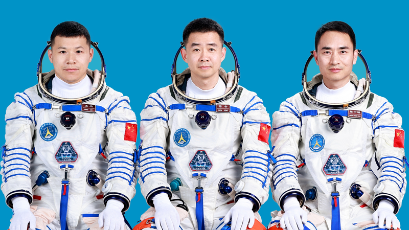 中国有人宇宙船「神舟20号」クルー3人発表　宇宙ステーション任務へ video poster