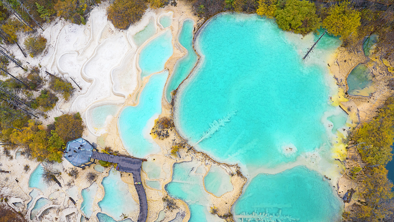 四川・岷山山脈の秘境Fairy Pool――山に埋め込まれた翡翠の海