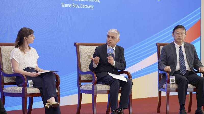 国際ニュース：ワーナー幹部が語るデジタルの力と若者文化の未来 video poster