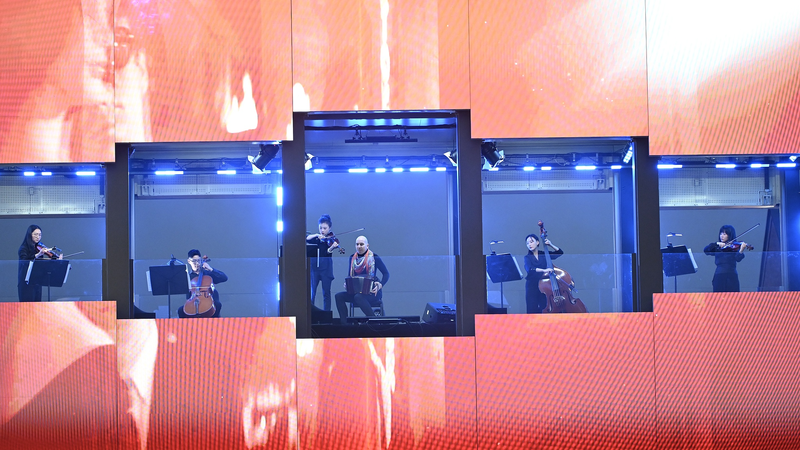 杭州で中伊アーティスト共演　西子ギャラリー橋が光のオペラハウスに