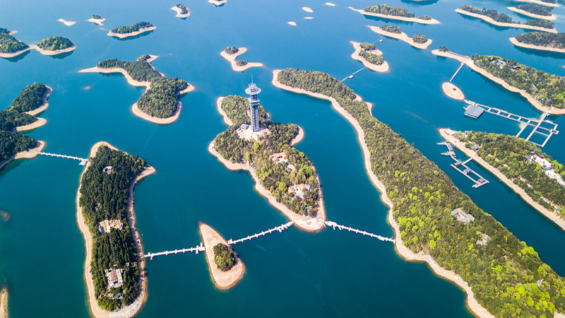 清らかな湖と8000の島々　中国・廬山西海の静けさをオンラインで video poster