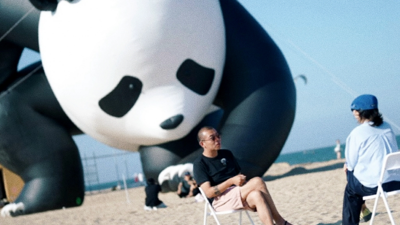 潮がステージに　Seaside public art, screening and dialogue が描く海辺の公共アート video poster