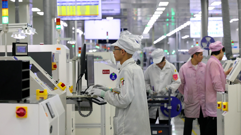 習近平国家主席の2026年新年メッセージ：働く人々の努力をたたえる言葉 video poster