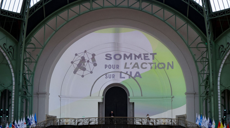 米英はなぜAI共同声明に署名しなかったのか　パリサミットの舞台裏