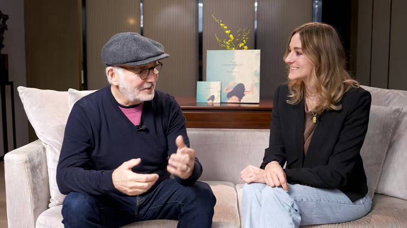 中国のお茶にインスパイアされた音楽家エイナウディ　文化と創造性を語る video poster