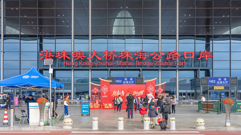 中国・粤港澳大湾区6年　経済成長と交通革命を数字で読む