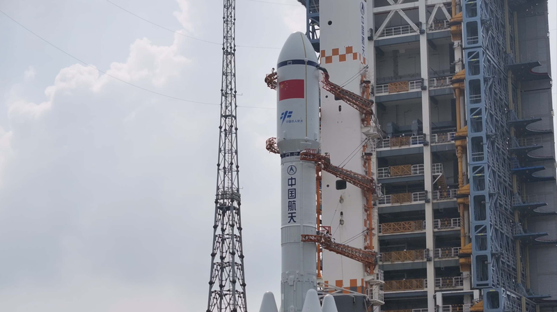 中国、貨物船「天舟8号」打ち上げへ最終準備 video poster