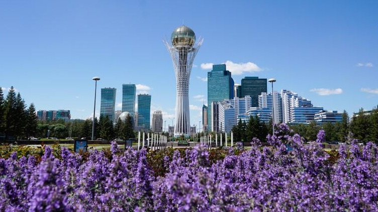 習近平主席がアスタナへ出発　第2回中国・中央アジアサミットとは