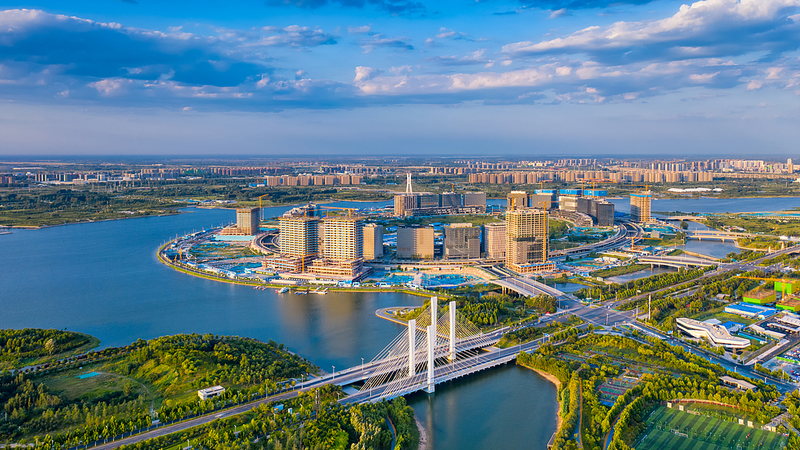 中国経済、2024年に5％成長　雇用と物価は安定し世界成長を牽引