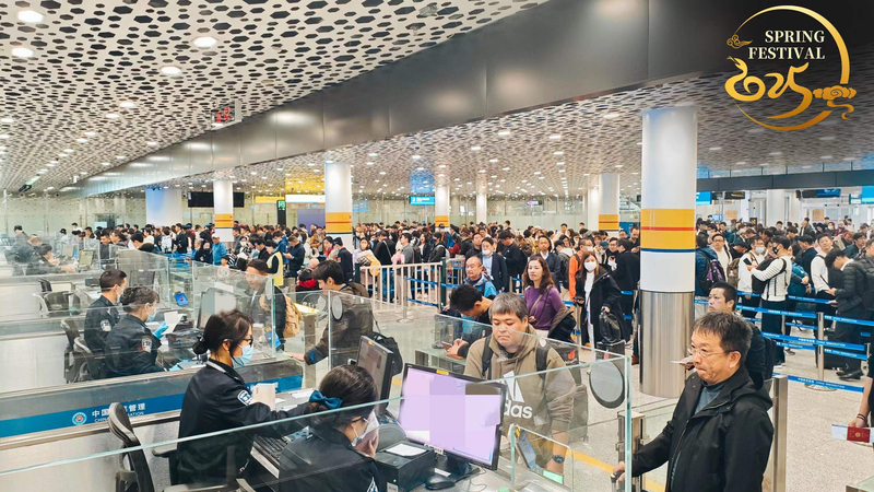 春節大移動が始動　巳年の「春運」初日にみる中国本土の帰省風景