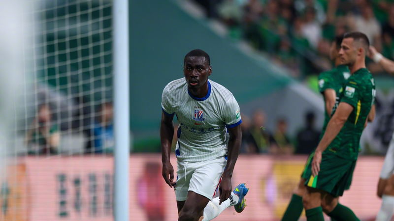 中国スーパーリーグ首位攻防戦：上海申花が北京国安を3-1撃破し単独首位に