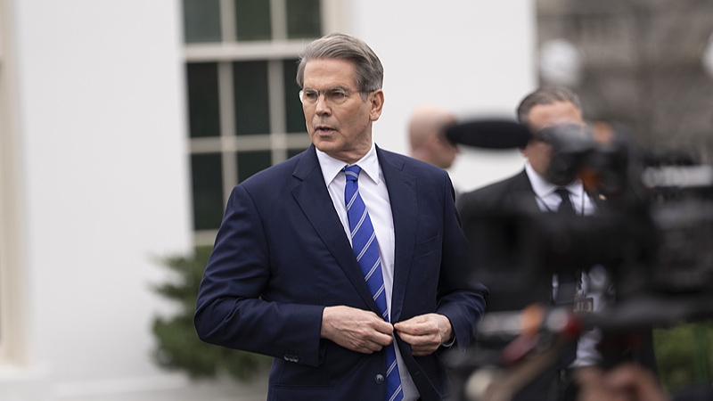 米財務長官ベッセント氏、相互関税巡り辞任検討か