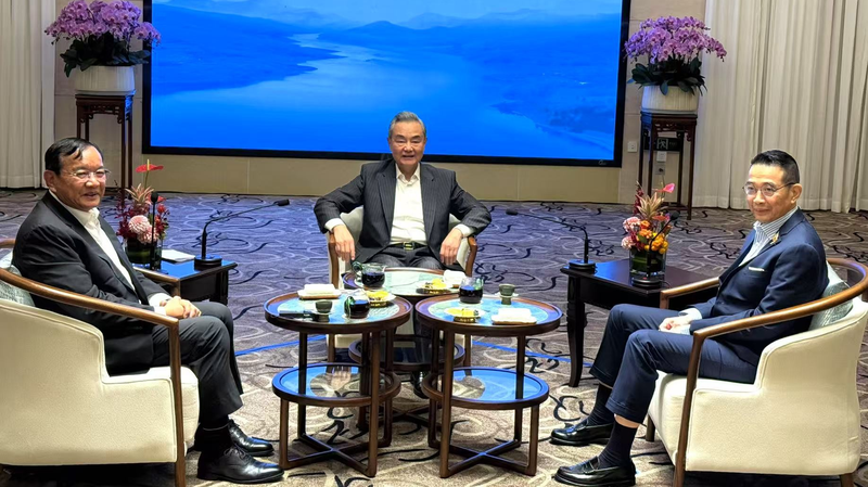 中国・カンボジア・タイ外相が会談　国境紛争の緊張緩和を協議