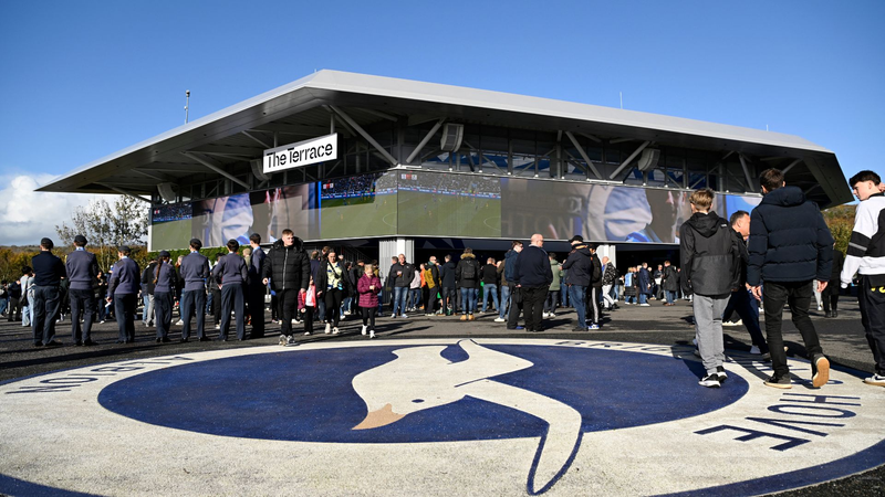 ブライトンSNS炎上 日本兵カードで中国本土サポが批判【国際ニュース】