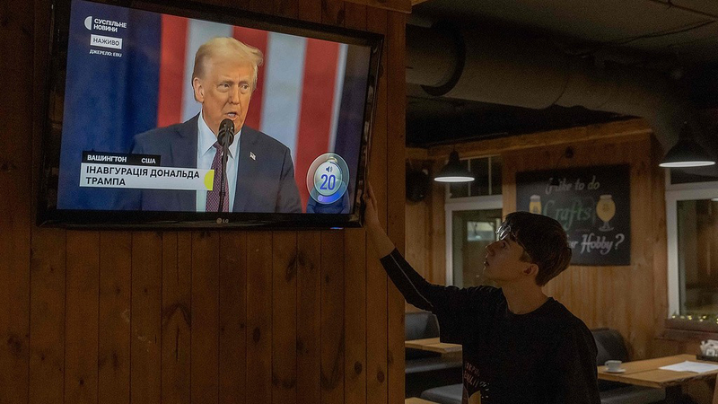 米ロ関係が接近する中で、ウクライナに何が求められるのか video poster