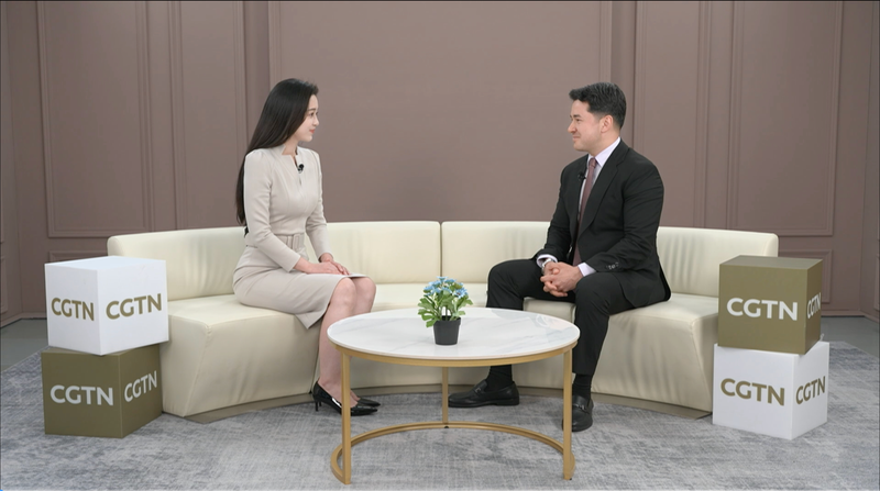 アゼルバイジャンAnewZ TV幹部が語るSCOサミットと中国メディア協力 video poster