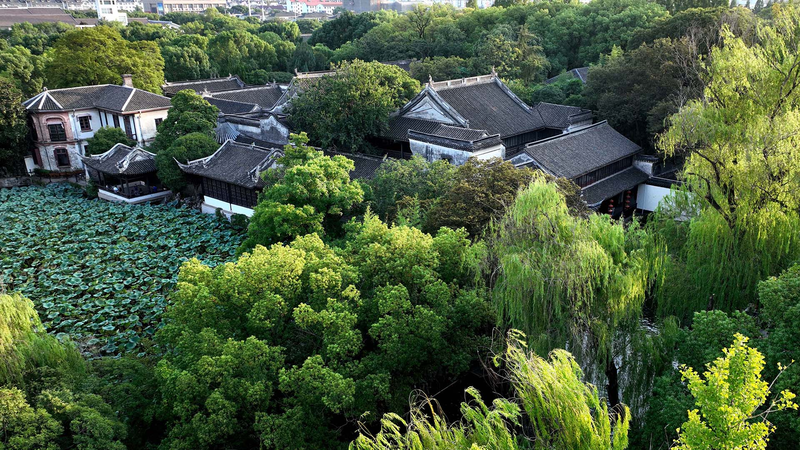 中国・湖州の古い水郷「南潯」　絹貿易が育んだ東西融合の町並み video poster