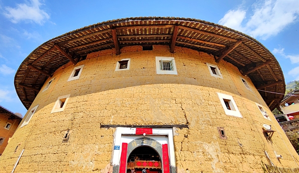 世界遺産・福建土楼　客家文化が息づく永定の「土の建築」を知る video poster