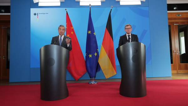 中国がレアアース供給で欧州に安心感 中欧関係50年とウクライナ和平も強調