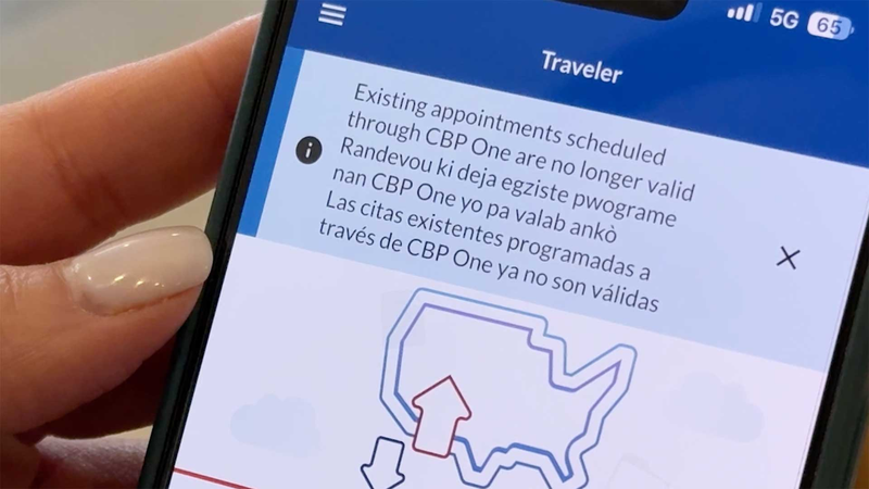 米国がメキシコ国境で「国家非常事態」 移民の亡命申請停止で広がる不安 video poster