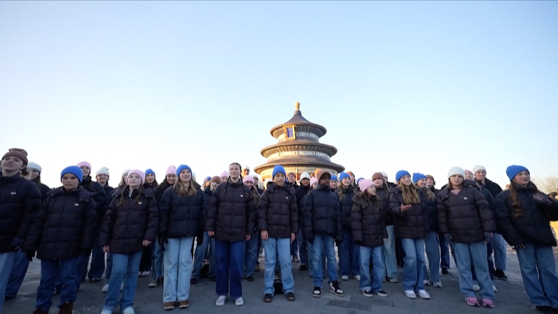 国際ニュース：米ユタ州の児童合唱団が北京の天壇で中国語の歌 video poster