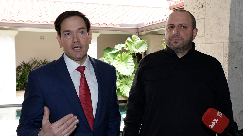 ウクライナ和平巡る米国の圧力　フロリダ協議の行方