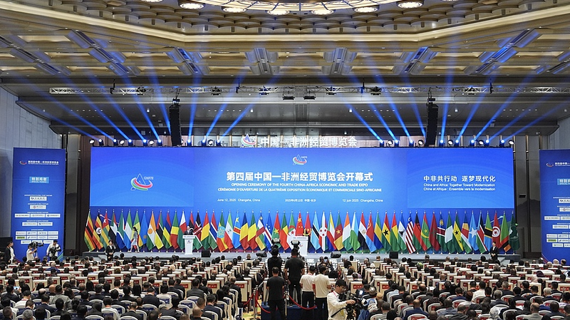 第4回中国アフリカ経済貿易博覧会　開発をつなぐ「成長の架け橋」