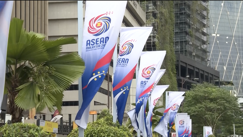 クアラルンプールで初のASEAN・GCC・中国首脳会議　自由貿易に弾み video poster