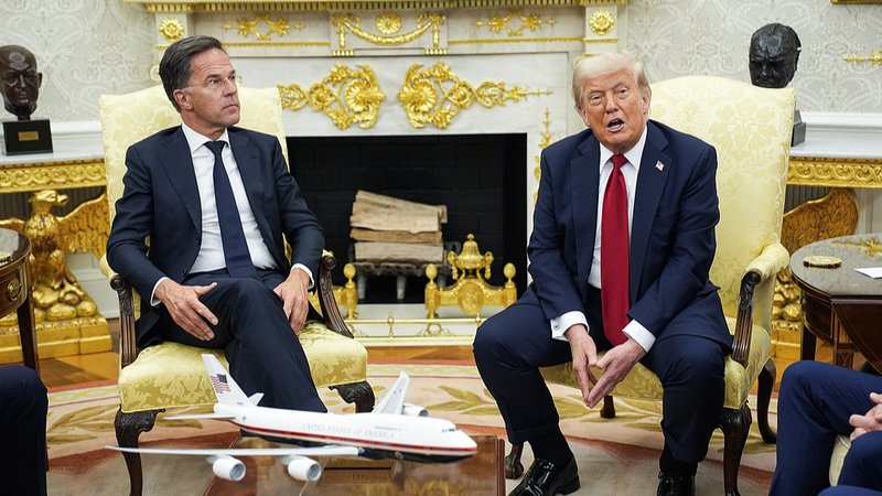 米国がウクライナに武器供与と対ロシア関税構想　トランプ氏が50日期限を提示