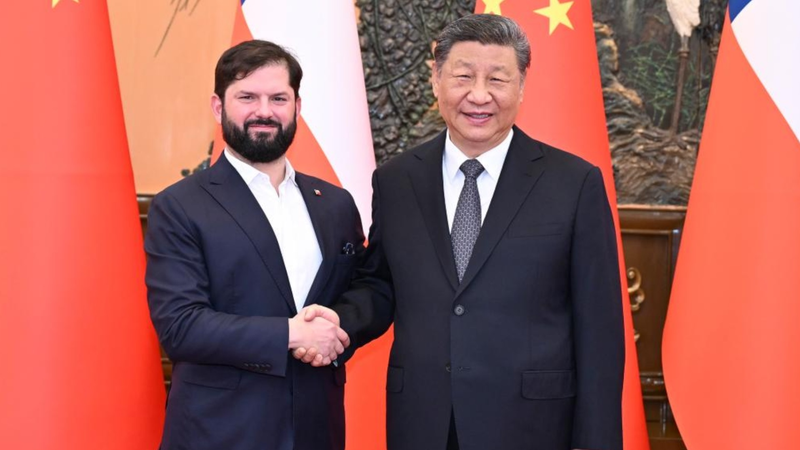 中国とチリは南南協力のモデルに　習近平氏とボリッチ氏が北京で会談 video poster