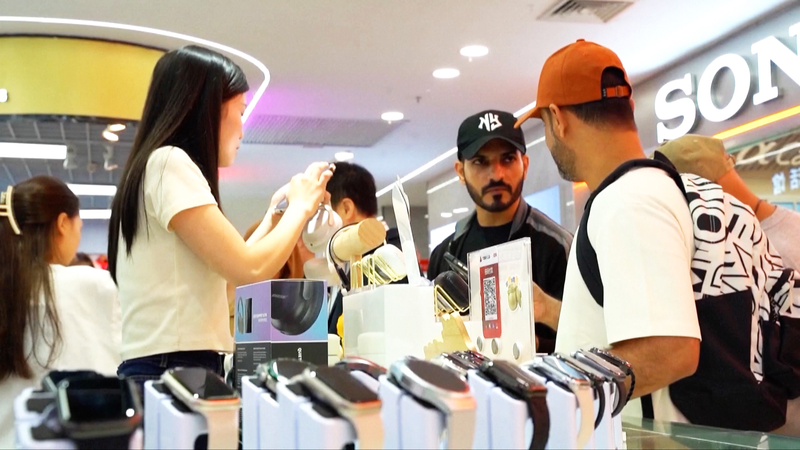 中国本土の「即時免税」で海外観光客のショッピングが加速 video poster