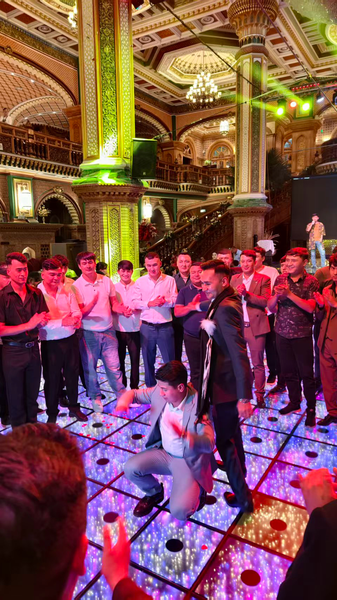 新疆ウイグルの結婚式に招待されたら？持ち物とマナーを現地から解説 video poster