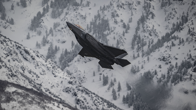 米トランプ大統領、インドへのF35戦闘機売却に言及　防衛協力は新段階へ