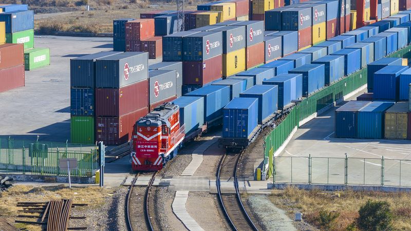 中国経済、2025年は好調な消費で始動　ハルビン冬季大会がけん引