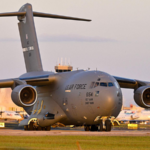 トランプ氏「ベネズエラの港湾地区を攻撃」 薬物積み出し拠点に米が打撃と説明