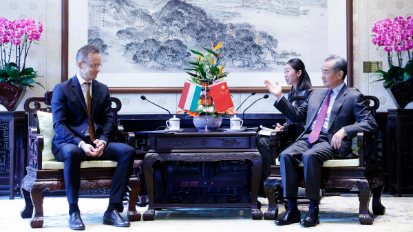 中国とハンガリーが協力強化へ　中国-EU関係の安定も協議