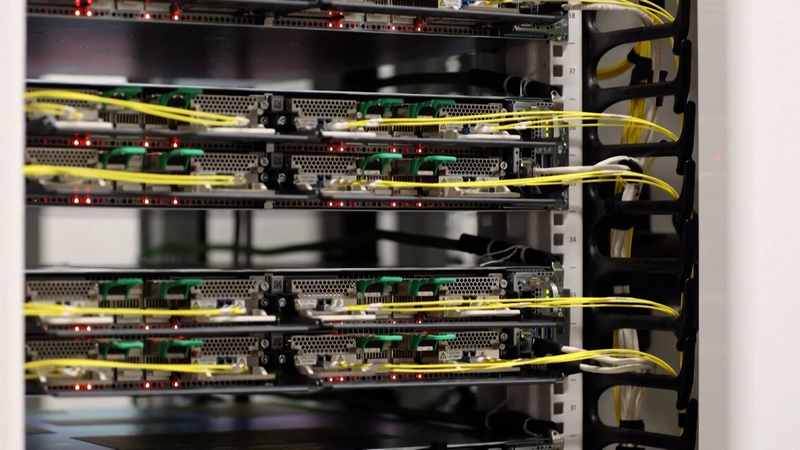 AIデータセンター急増で米国の電気料金が高騰 この冬の家計に何が起きているか video poster