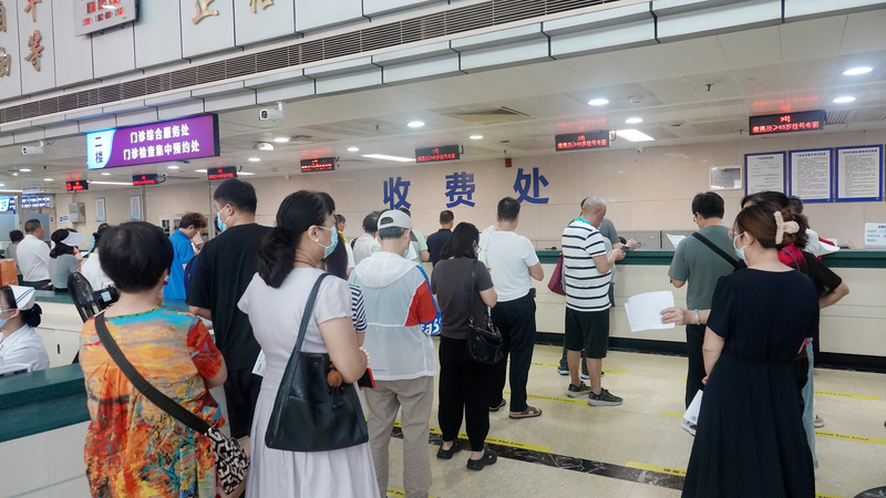 中国の医療保険が即時精算へ　地域をまたぐ受診負担を軽減