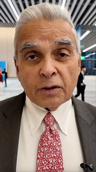 シンガポールの学者が評価 中国国際輸入博覧会CIIEの意義 video poster