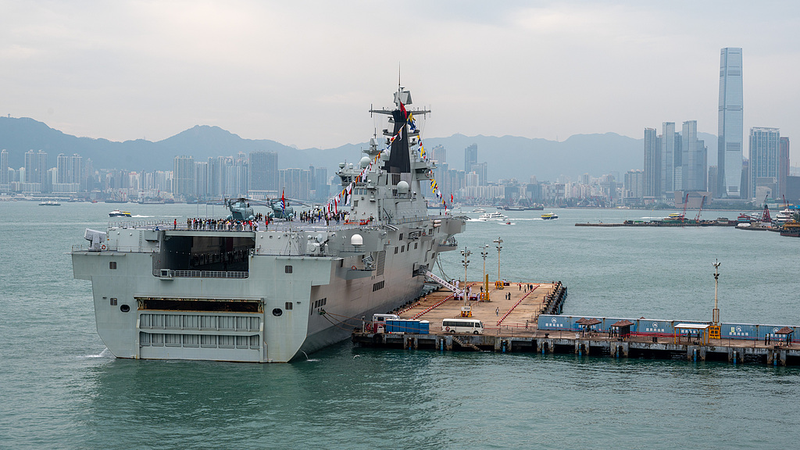 中国空母「山東」が香港寄港へ　一般公開と文化交流を実施