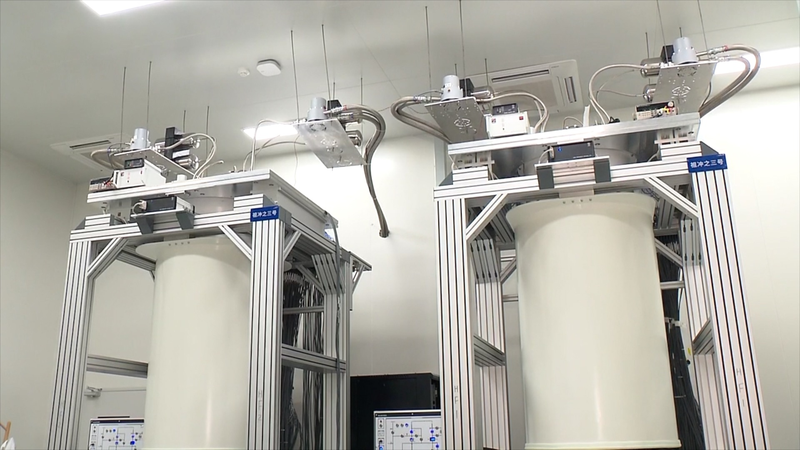 中国の量子コンピューター「祖冲之3.0」、計算速度で新たな世界基準 video poster