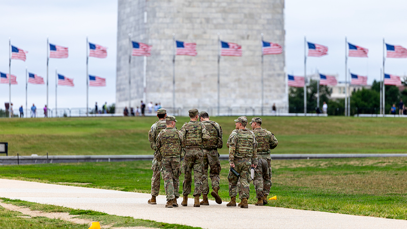 トランプ政権、米ビザ保有者5500万人を一斉再審査　SNSも監視対象に