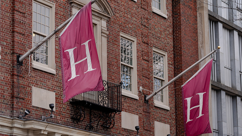 ハーバード大学とトランプ政権：留学生制限と免税資格を巡る国際ニュース