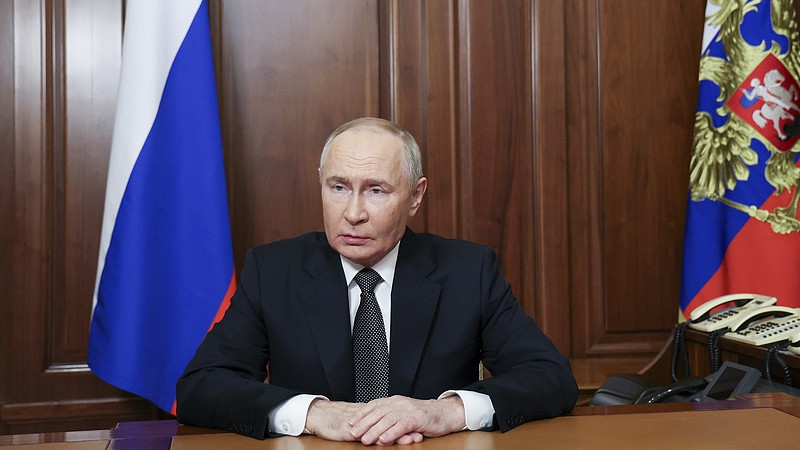 ロシア、新型極超音速弾道ミサイルでウクライナ攻撃　「世界的な衝突」の重み video poster