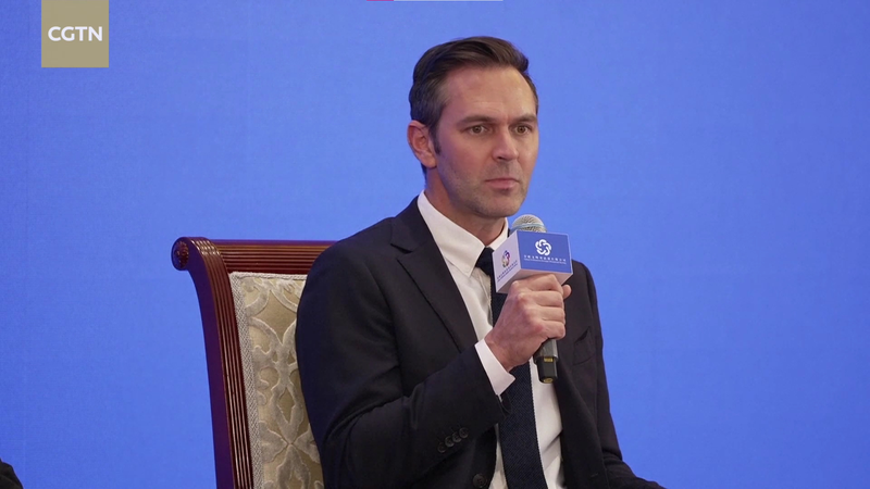 IMAX China、映画館を「多目的文化拠点」に　北京会合でCEOが示した構想 video poster