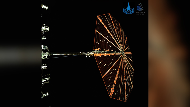 中国の宇宙探査機・天問2号、地球から300万キロ超で順調に飛行 video poster