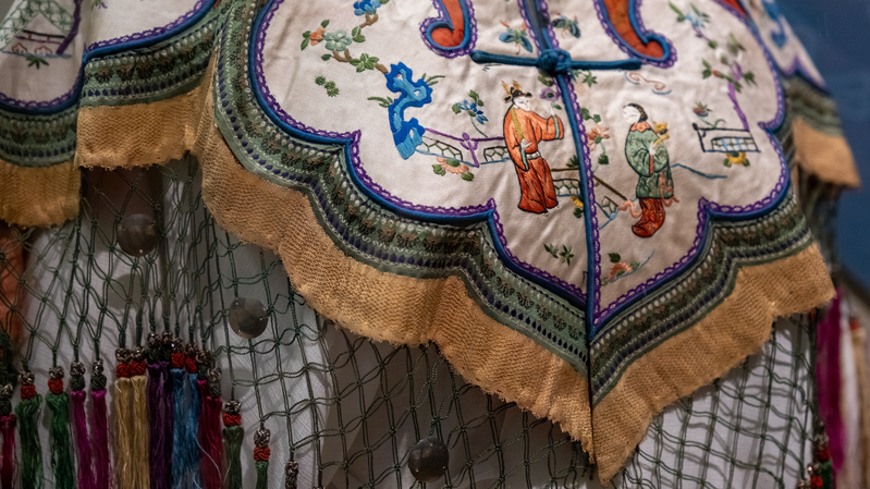 中国の伝統衣装・雲肩yunjianというクラウドカラーとは