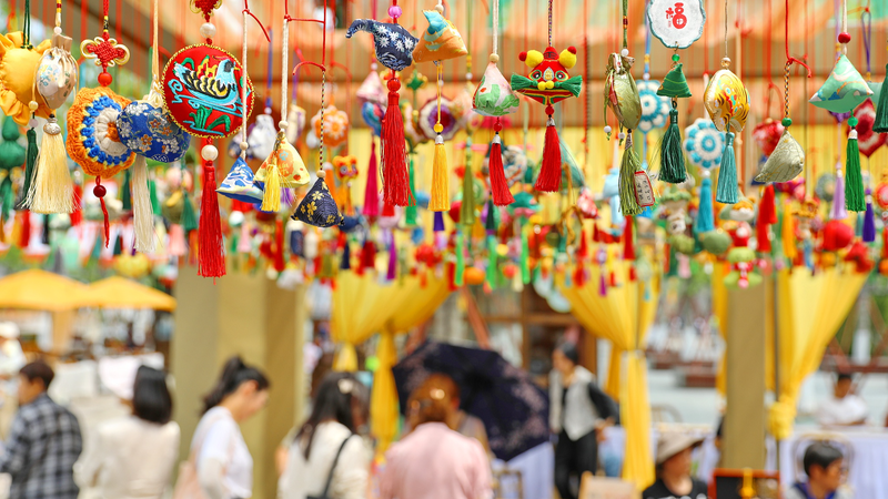 端午節に隠れた健康の知恵　ドラゴンボートだけではない養生文化